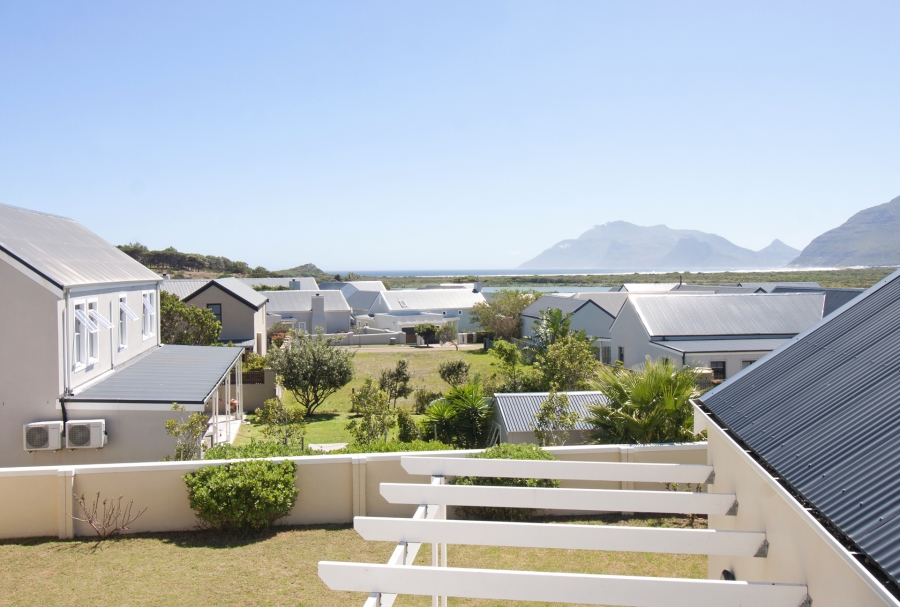To Let 3 Bedroom Property for Rent in Bluewater Estate Western Cape